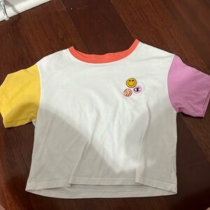 Crop top from champion, multi colored and very cute!